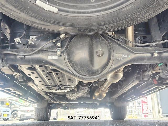 Toyota HILUX 2023-09 8562141-14