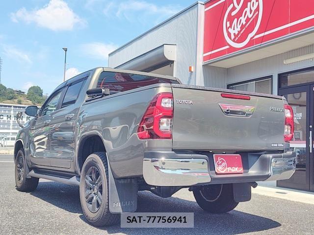 Toyota HILUX 2023-09 8562141-3