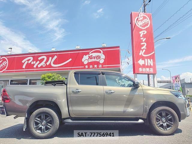 Toyota HILUX 2023-09 8562141-8
