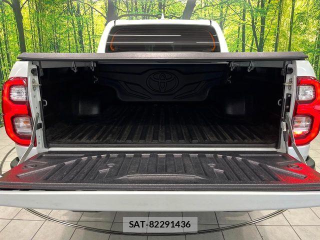 Toyota HILUX 2023-10 8562138-9