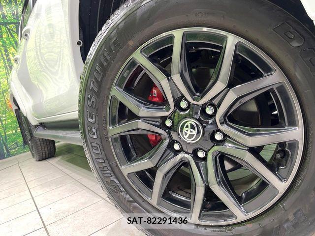 Toyota HILUX 2023-10 8562138-12