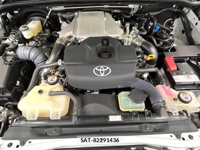 Toyota HILUX 2023-10 8562138-17