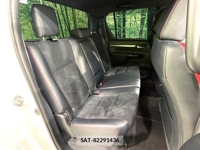 Toyota HILUX 2023-10 8562138-8