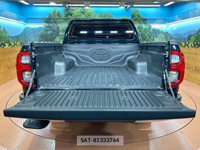 Toyota HILUX 2022-08 8562142-9