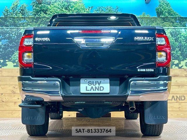 Toyota HILUX 2022-08 8562142-14