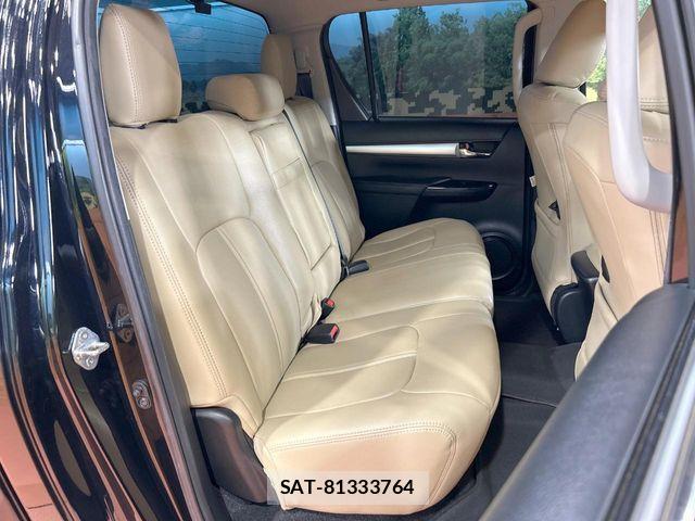 Toyota HILUX 2022-08 8562142-8