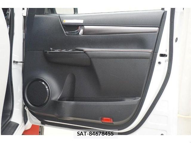 Toyota HILUX 2024-01 8562139-10