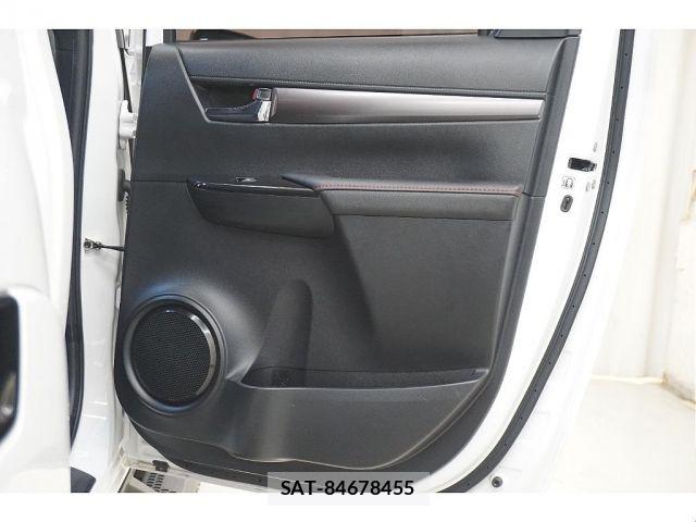 Toyota HILUX 2024-01 8562139-11