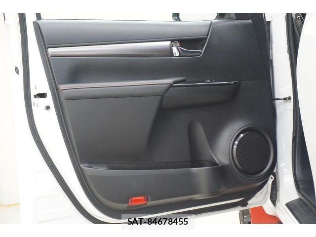 Toyota HILUX 2024-01 8562139-12