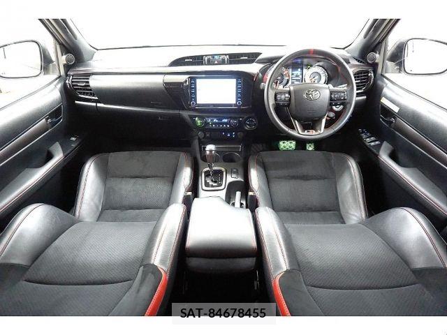 Toyota HILUX 2024-01 8562139-1