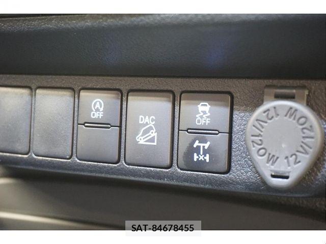 Toyota HILUX 2024-01 8562139-19