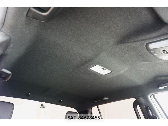 Toyota HILUX 2024-01 8562139-8
