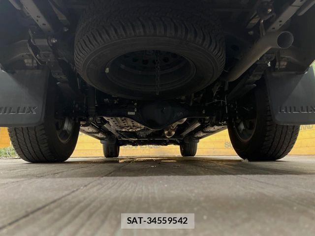 Toyota HILUX 2022-08 8562144-18
