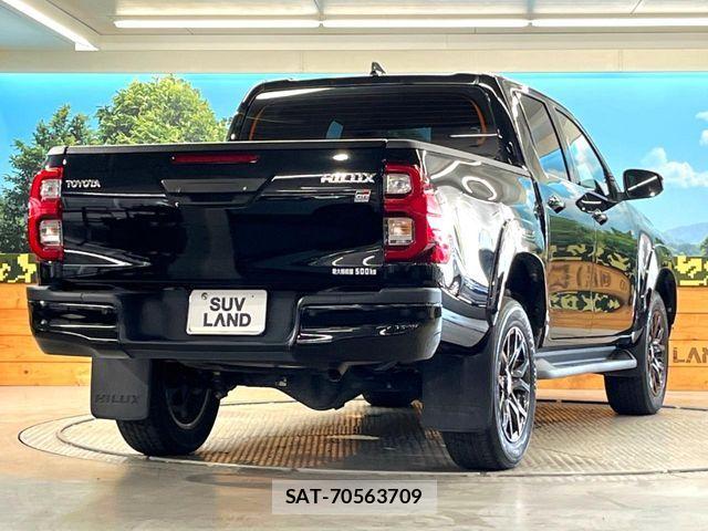 Toyota HILUX 2022-10 8627082-16