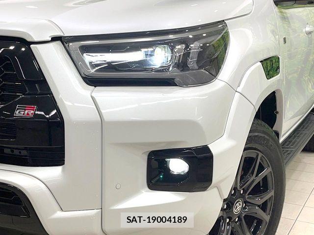 Toyota HILUX 2024-06 8627083-10