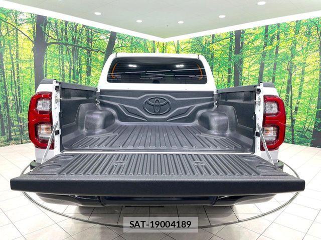 Toyota HILUX 2024-06 8627083-4