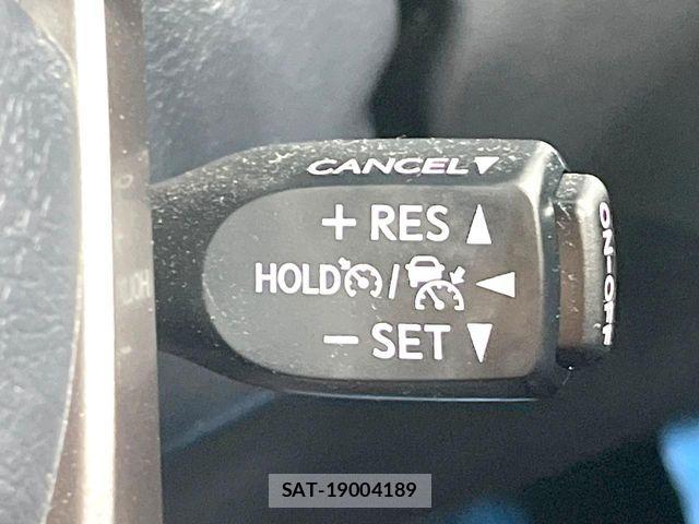 Toyota HILUX 2024-06 8627083-5