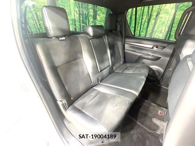 Toyota HILUX 2024-06 8627083-8