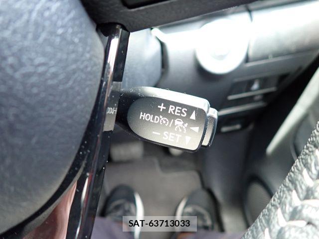 Toyota HILUX 2019-07 8627079-16