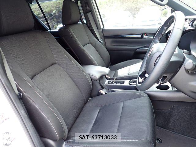 Toyota HILUX 2019-07 8627079-18