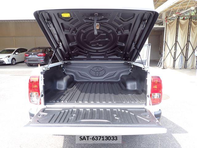 Toyota HILUX 2019-07 8627079-22
