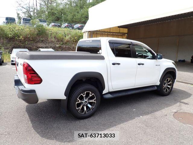 Toyota HILUX 2019-07 8627079-6