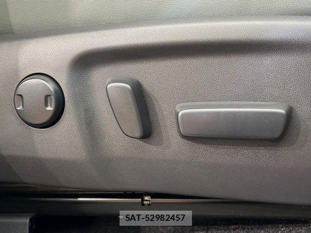 Toyota HILUX 2026-07 8627080-8