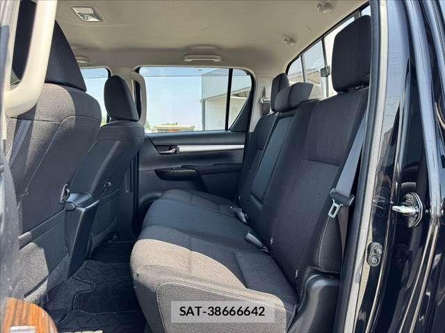 Toyota HILUX 2018-07 8627085-17