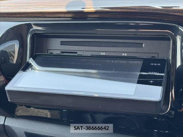 Toyota HILUX 2018-07 8627085-24