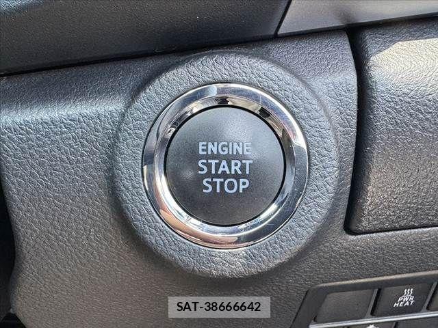 Toyota HILUX 2018-07 8627085-25