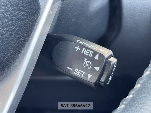 Toyota HILUX 2018-07 8627085-4
