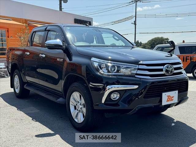 Toyota HILUX 2018-07 8627085-7