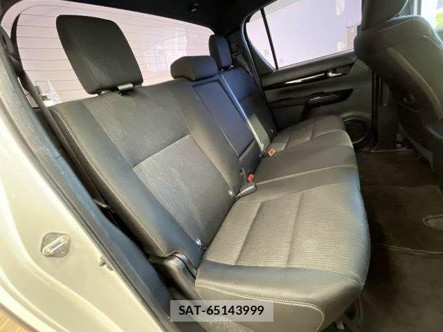 Toyota HILUX 2020-01 8627084-11