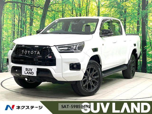 Toyota HILUX 2024-04 8627081-0