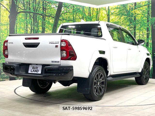 Toyota HILUX 2024-04 8627081-14