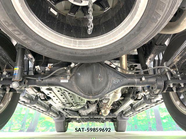 Toyota HILUX 2024-04 8627081-16