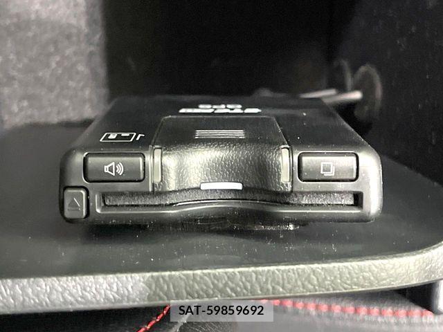Toyota HILUX 2024-04 8627081-5