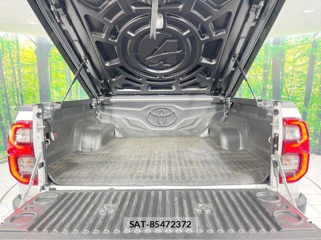 Toyota HILUX 2024-09 8659435-9