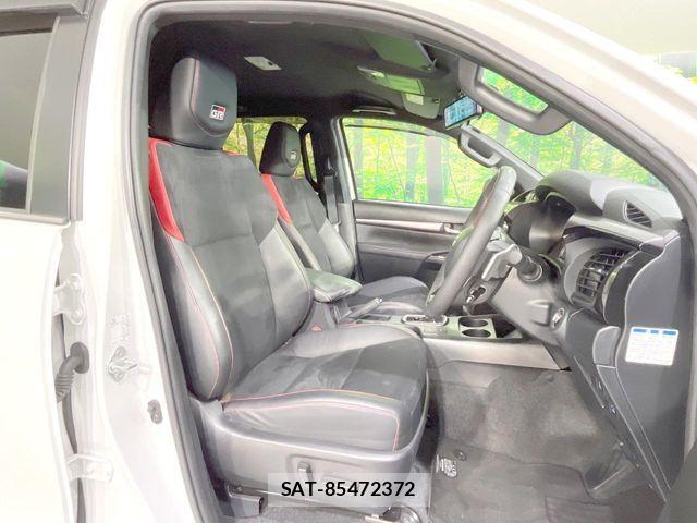 Toyota HILUX 2024-09 8659435-7
