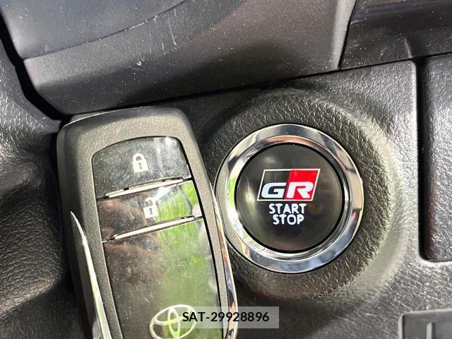 Toyota HILUX 2024-09 8659437-6