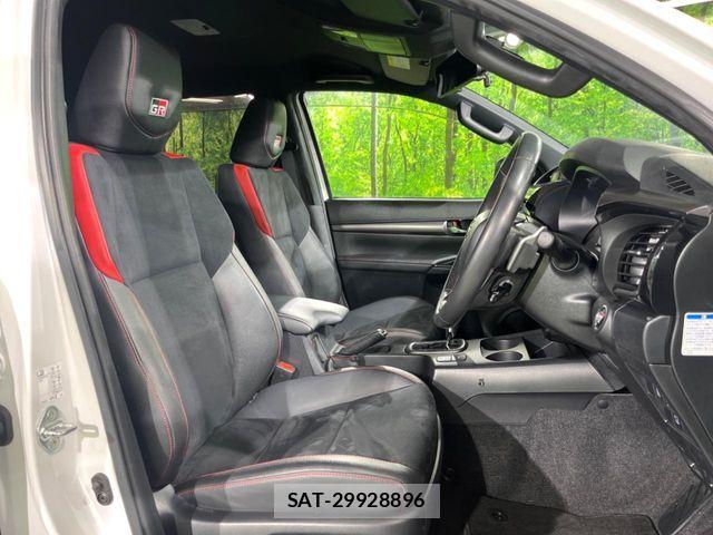 Toyota HILUX 2024-09 8659437-7