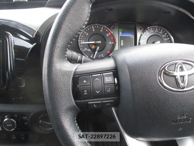 Toyota HILUX 2021-09 8659439-16