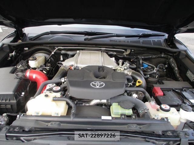 Toyota HILUX 2021-09 8659439-28