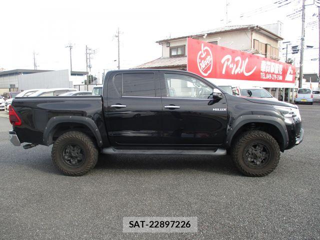 Toyota HILUX 2021-09 8659439-7