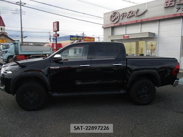 Toyota HILUX 2021-09 8659439-8