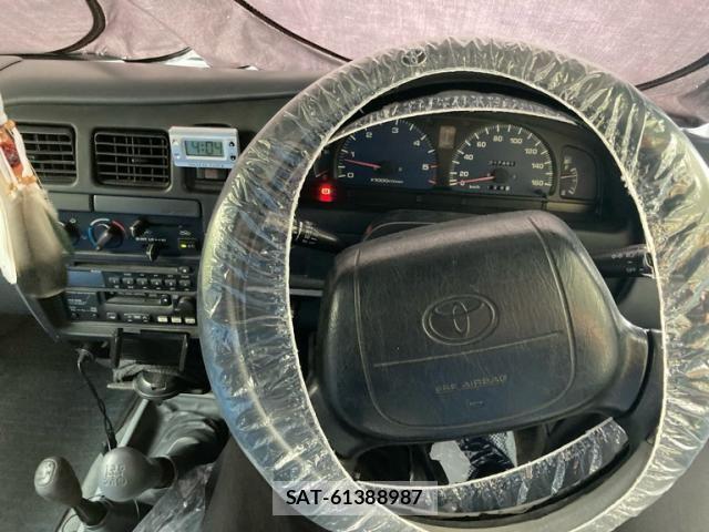 Toyota HILUX 1998-02 8659436-15