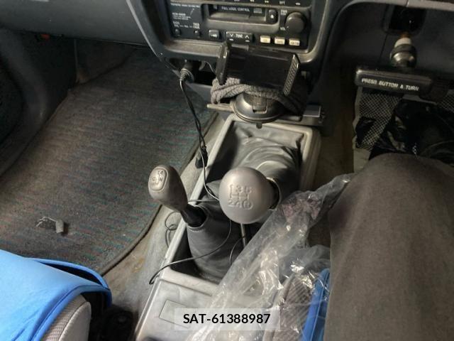 Toyota HILUX 1998-02 8659436-19