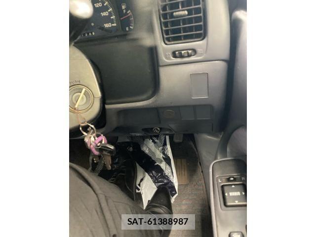 Toyota HILUX 1998-02 8659436-21