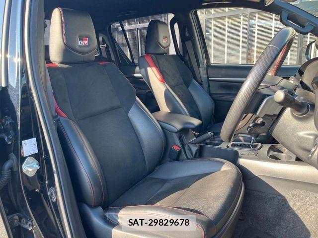 Toyota HILUX 2023-01 8685667-9
