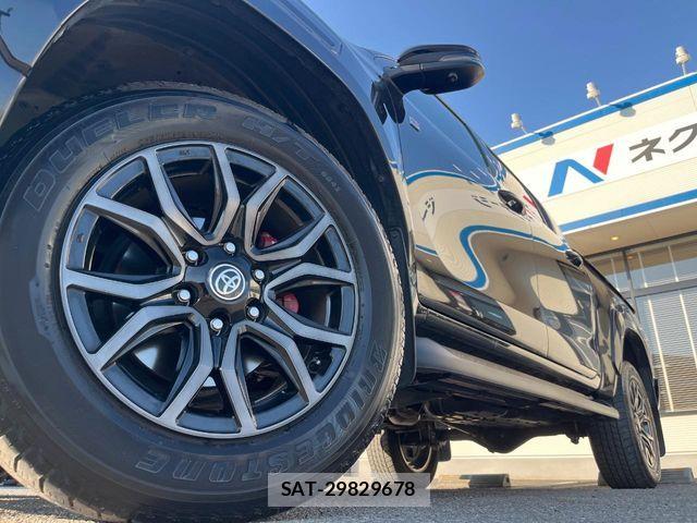Toyota HILUX 2023-01 8685667-13